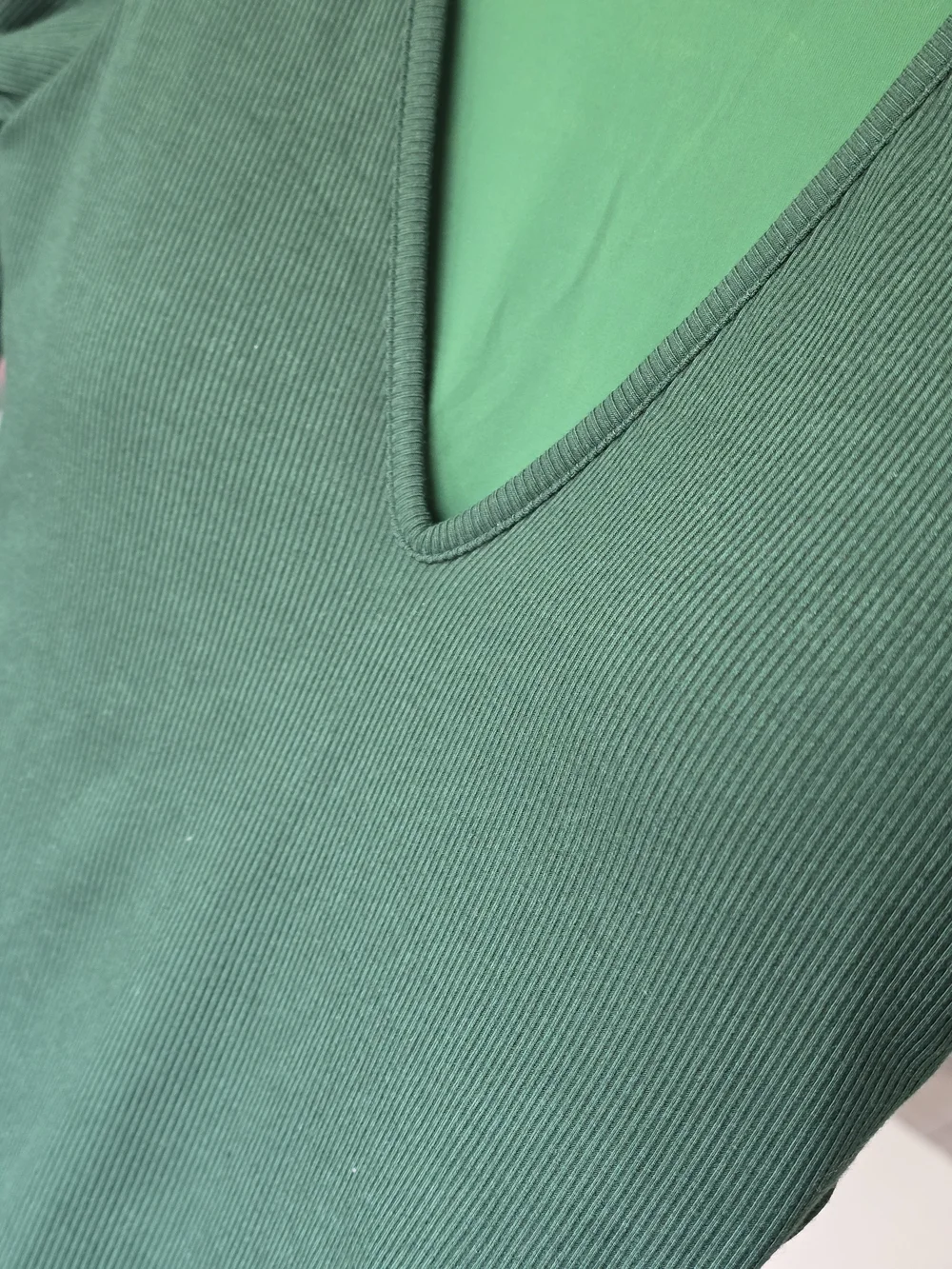 Klassy Network | Deep Emerald V-Neck Long Sleeve Bodysuit / Bramisuit